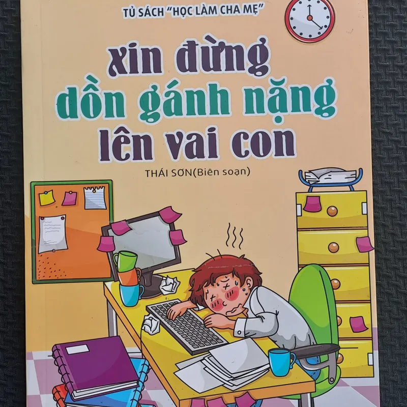 Xin đừng dồn gánh nặng lên vai con 308607