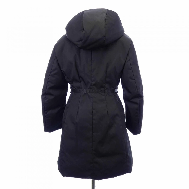 Áo khoác lông vũ PRADA với logo hình tam giác 292077 S222 1WQ8 - Hàng hiệu Chính hãng 814269