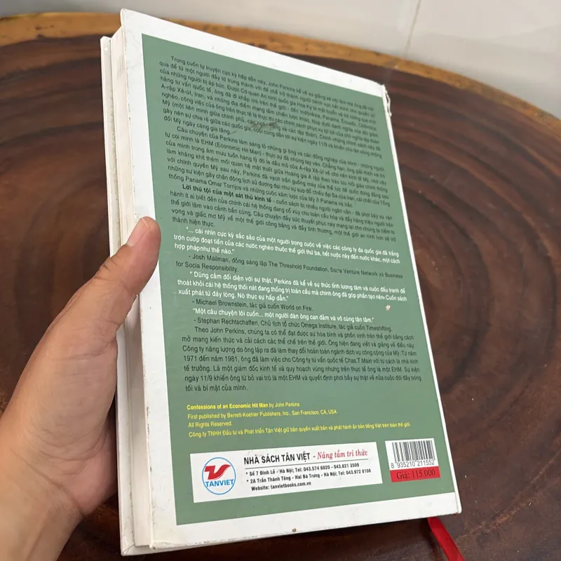 II Sách Hay: Lời Thú Tội Của Một Sát Thủ Kinh Tế - John Perkins - 2013 1010447