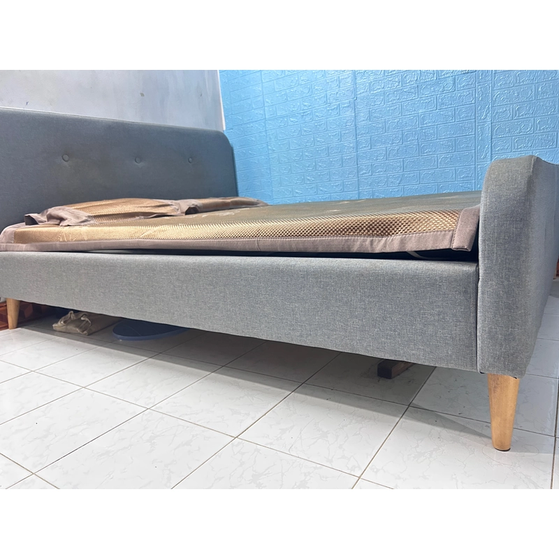 Thanh lý giường tặng đệm 442594