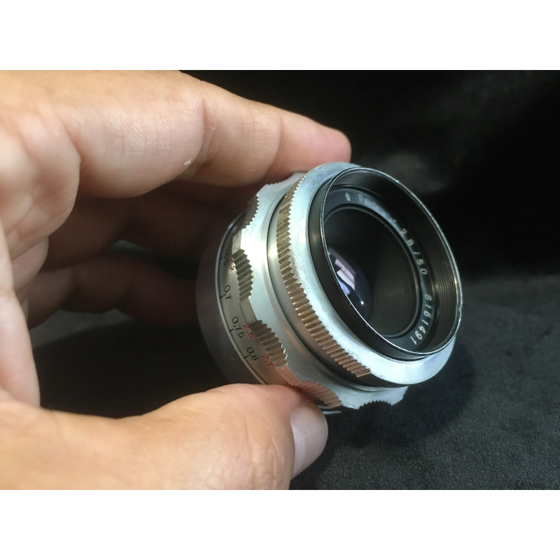 Carl Zeiss Jena Tessar F = 2,8/50 305091