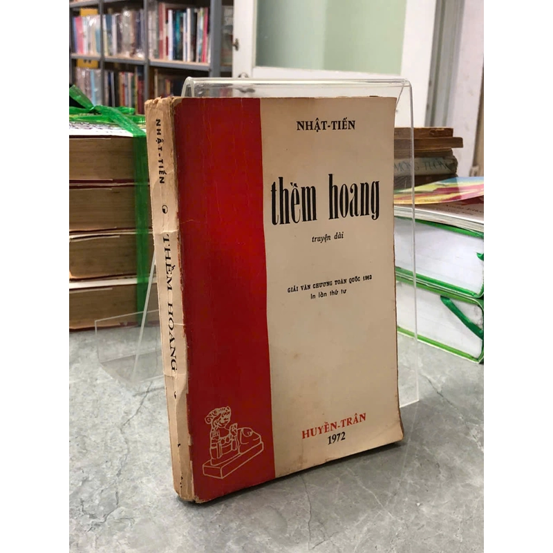 THỀM HOANG - NHẬT TIẾN 474831