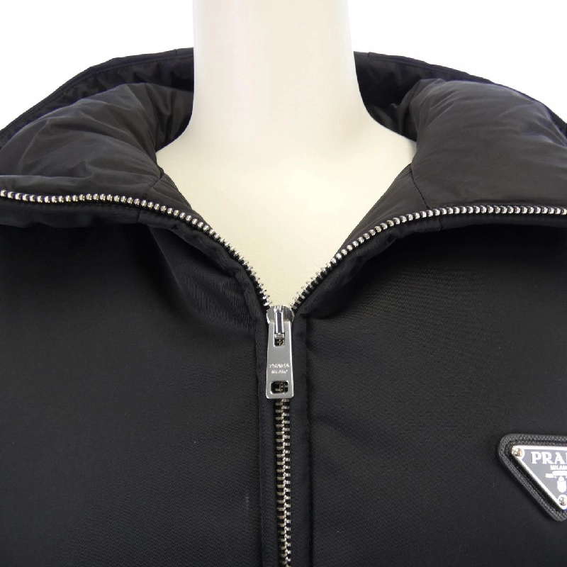 Áo khoác lông vũ PRADA với logo hình tam giác 292077 S222 1WQ8 - Hàng hiệu Chính hãng 814269