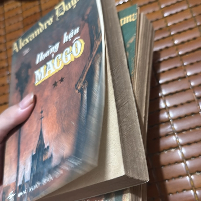 Hoàng hậu Macgo - Alexandra Dumas 532493