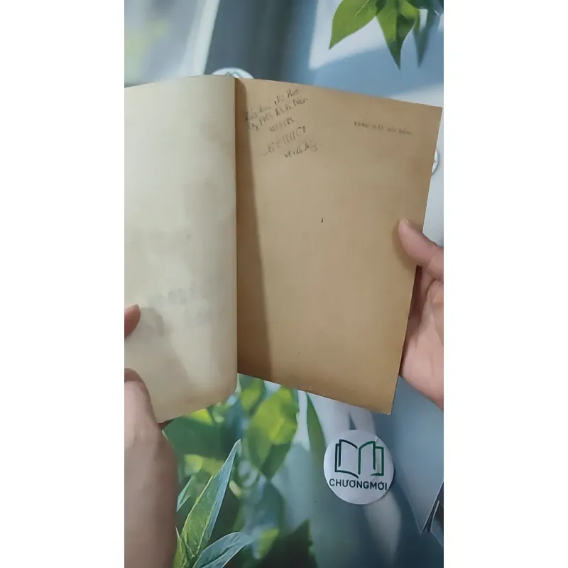 [MIỄN PHÍ BỌC SÁCH] [XƯA] Vùng Đất Sôi Động (1985) - Nguyễn Trần Thiết 997784