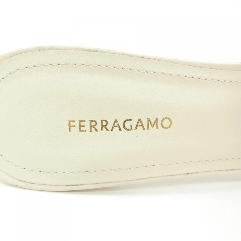 Giày sandal FERRAGAMO - Hàng hiệu Authentic 830304
