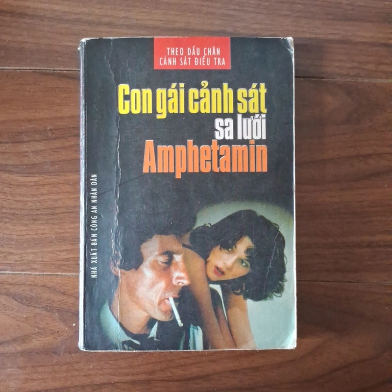 Con gái cảnh sát sa lưới Aphetamin 524615