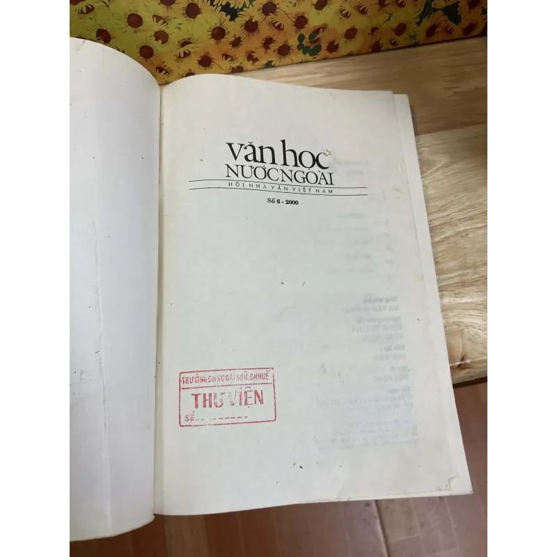 Tạp Chí Văn Học Nước Ngoài - Số 6, 2000 970530
