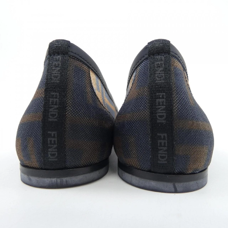 Giày bệt FENDI Colibri 8F8587A8UC - Hàng hiệu Authentic 830692