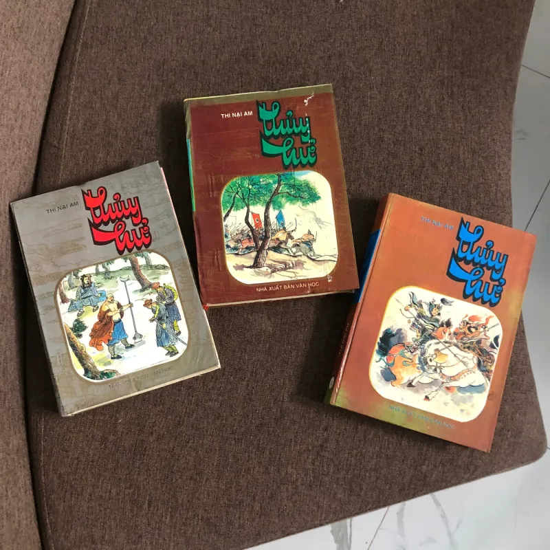 Thủy Hử (Toàn truyện)	Thi Nại Am   Trọn Bộ 3 Tập Bìa Cứng 598907