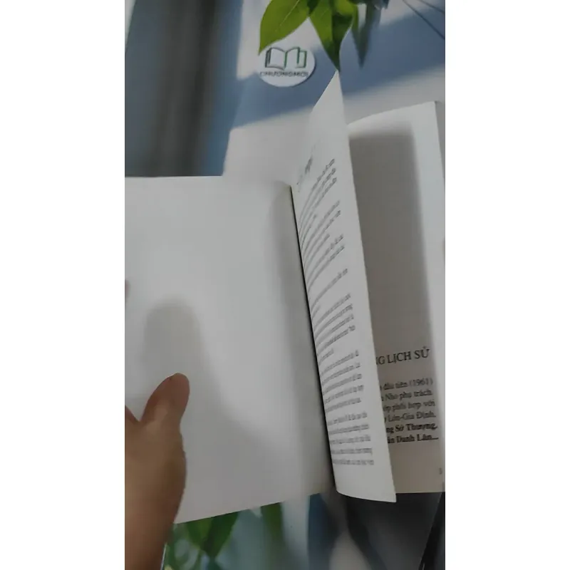 Cái Nôi Của Báo Chí Cách Mạng Miền Nam (Phác thảo kỷ yếu trường báo chí R) 928618