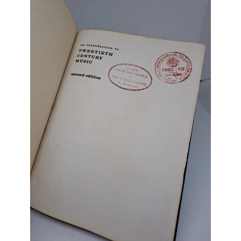 An introduction to twentieth century music - Peter S.Hasen 1969 mới 80% Sách kéo lụa HCM.ANTQ1309 921531