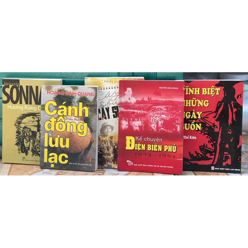 Sách văn học lịch sử 493164