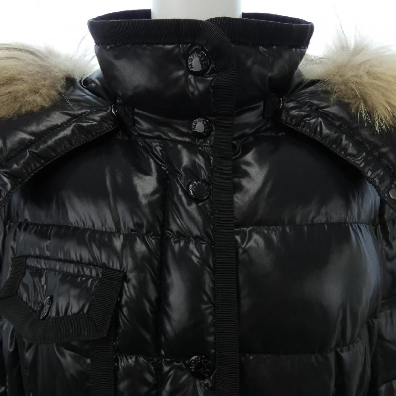 Moncler MONCLER Áo khoác lông 636780