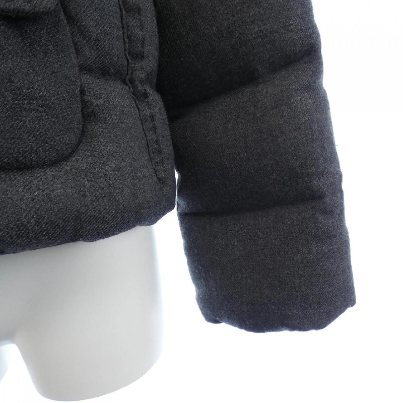 Áo khoác lông vũ MONCLER 641398