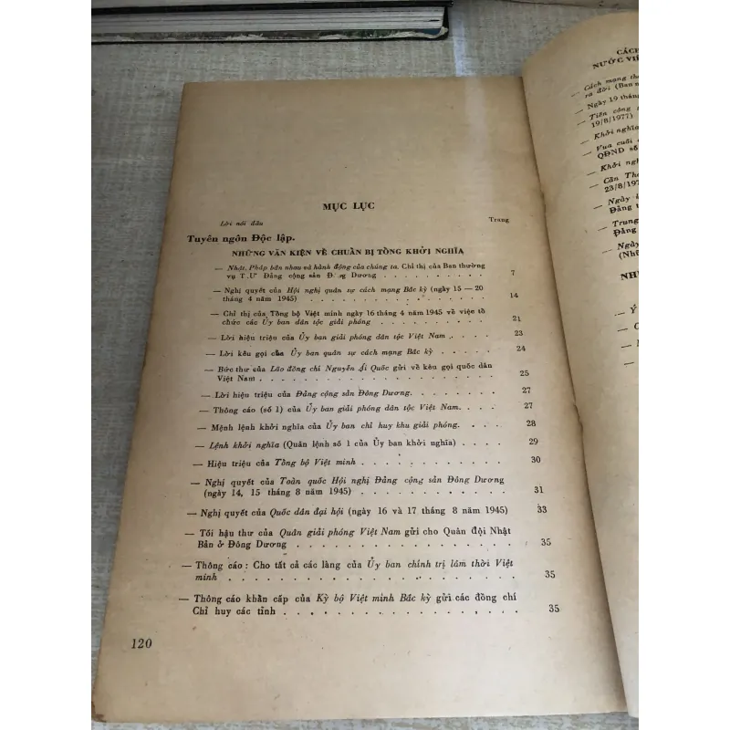 Tài liệu tham khảo vè Cách Mạng Tháng Tám 972114