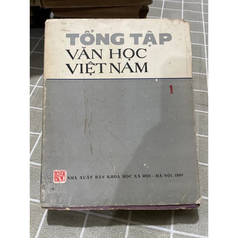 Văn học viết từ thế kỷ 10 đến 1945, in nguyên văn Hán văn và dịch nghĩa ; 1980 552770