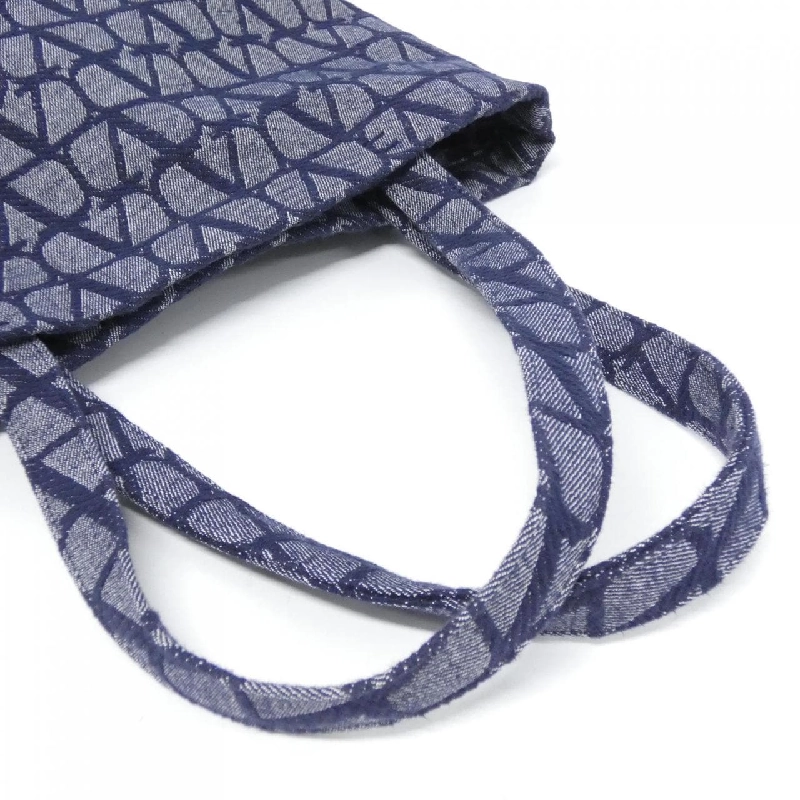 Túi xách Valentino Garavani 4Y2B0C61QQZ - Hàng hiệu Chính hãng 765837