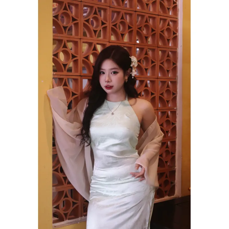 Váy lụa cổ yếm màu xanh lam size M(50-56kg; eo<70; ngực<85) 933775