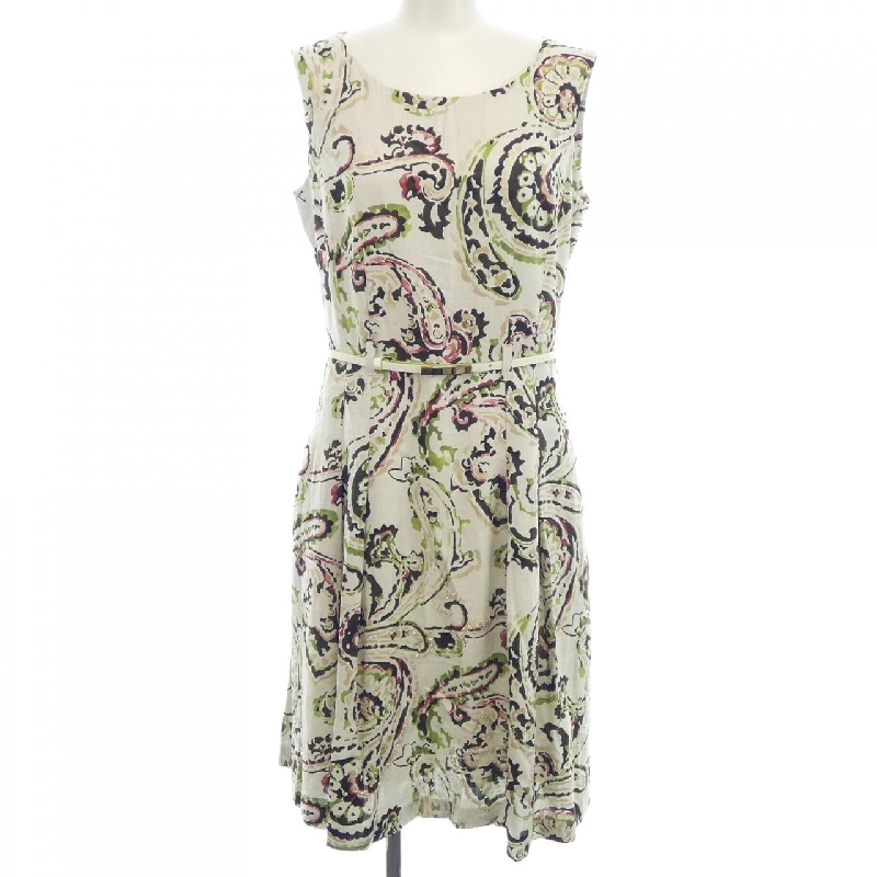 【Mã giảm giá】TO BE CHIC Đầm 652418