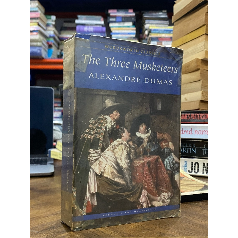 THE THREE MUSKETEERS - Alexandre Dumas 275505