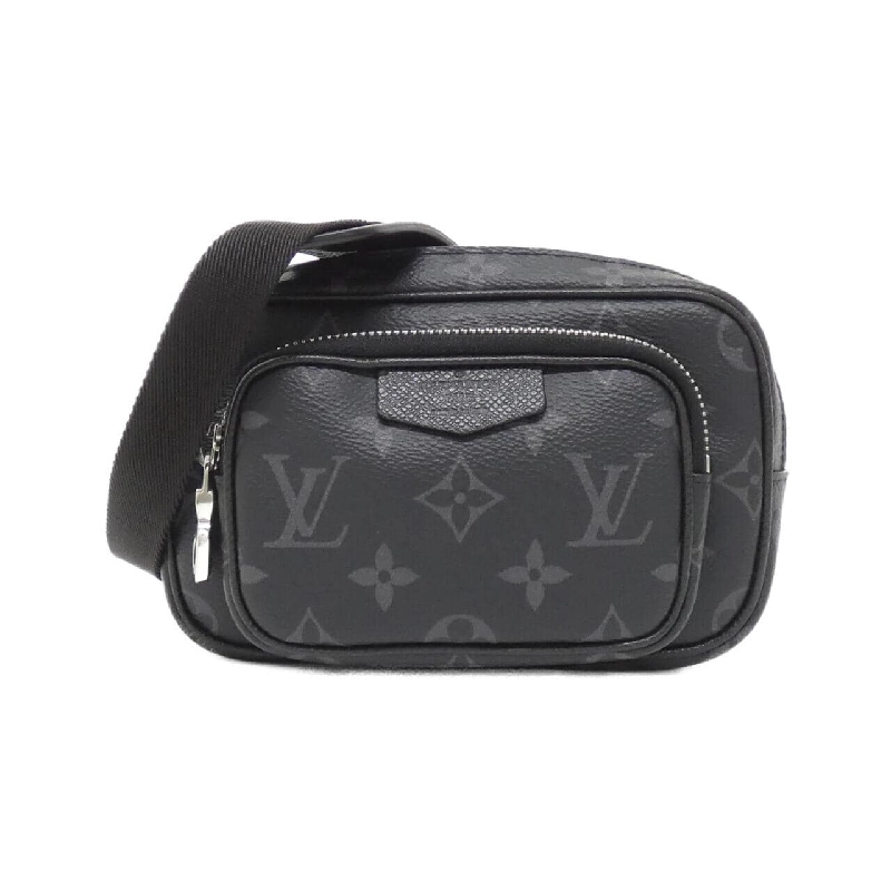 Túi đeo chéo Louis Vuitton Taiga Lama Outdoor M30755 613335