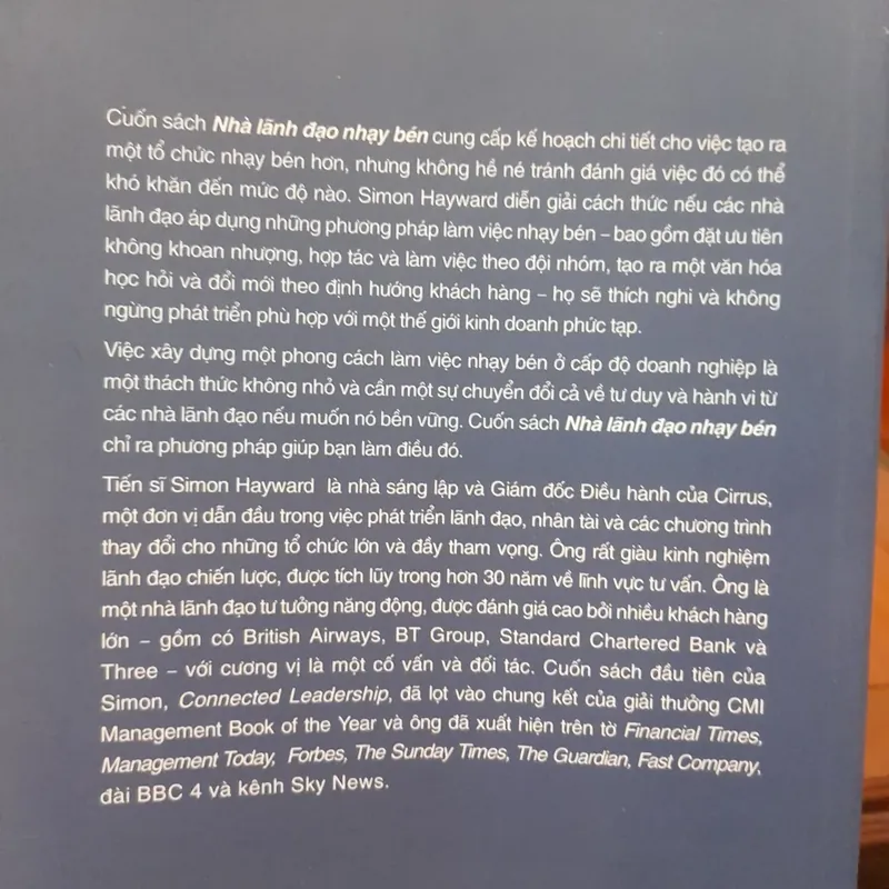 Simon Hayward - NHÀ LÃNH ĐẠO NHẠY BÉN 560986