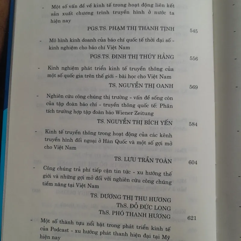 KINH TẾ TRUYỀN THÔNG LÝ LUẬN THỰC TIỄN VÀ KINH NGHIỆM 761489