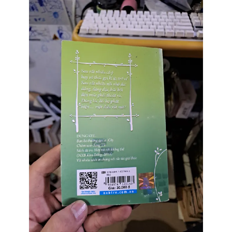 Nhớ Chuyện ngàn lẻ một độ Dung Keil mới 90% có chữ ký 2013 VĂN HỌC HCM1709 559948