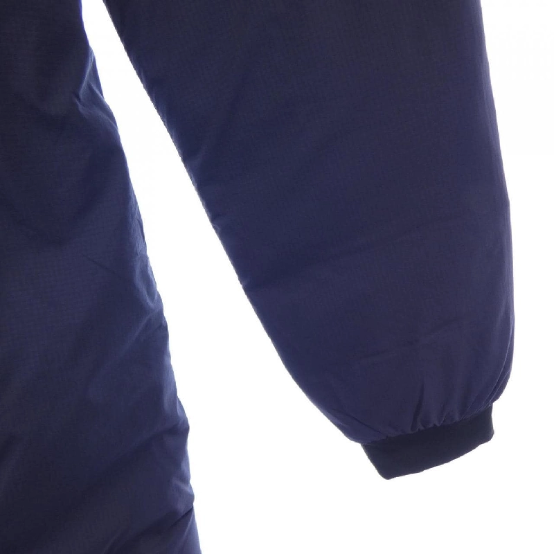 Canada Goose CANADA GOOSE 5085L CAMP Áo khoác lông vũ 630708