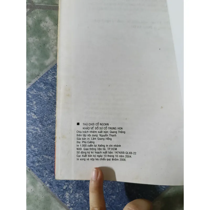 Khảo về đồ sứ cổ Trung Hoa - Vương Hồng Sển 789075