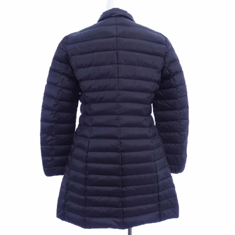 Áo khoác lông vũ MONCLER 638620
