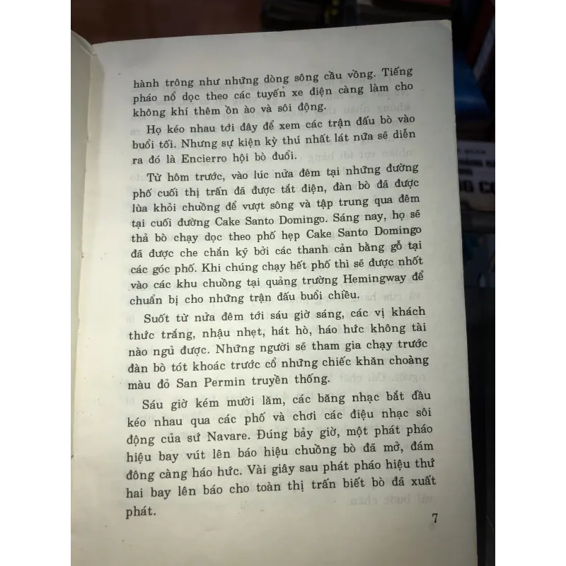 Cát bụi thời gian - Sidney Sheldon 975442