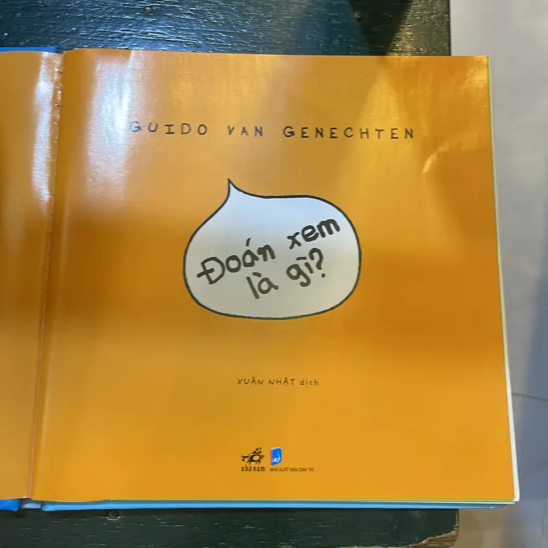 Sách đố vui lật giở song ngữ : Đoán xem là gì ? - Guido Van Genechten  1027410