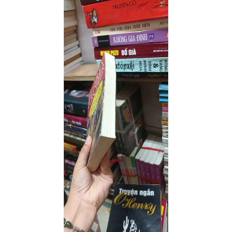 Truy Tìm Bức Tranh Thánh- Jeffrey Archer 602727