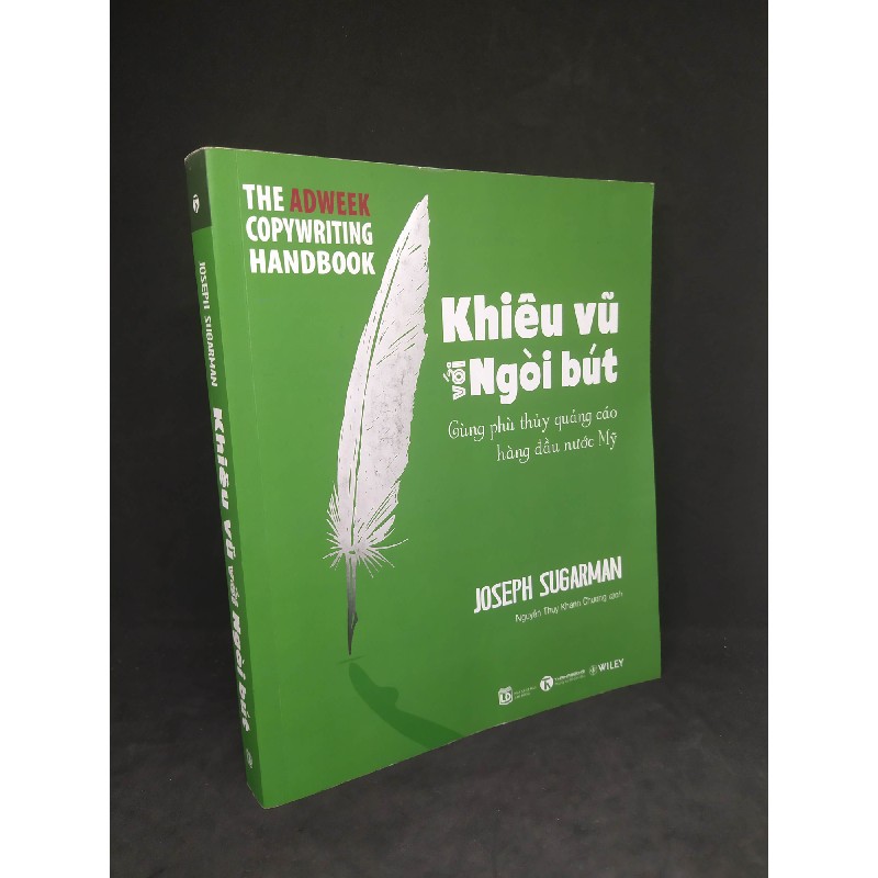 Khiêu vũ với ngòi bút mới 90% HCM2212 39771