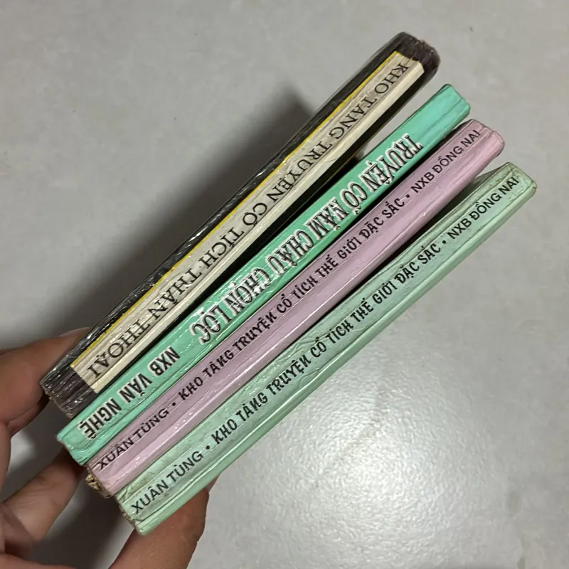 Truyện cổ tích thần thoại (4 cuốn) 780118