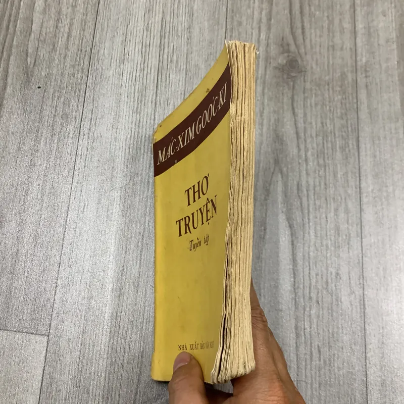 Macxim goocki thơ truyện tuyển gập. Xb1956. 6a2 718602