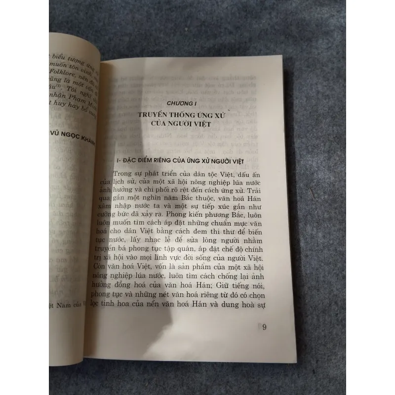 NGHỆ THUẬT ỨNG XỬ CỦA NGƯỜI VIỆT 720011