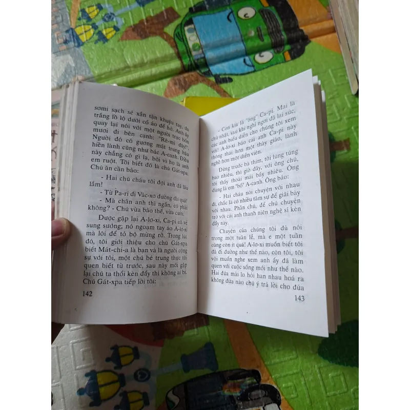 Không Gia Đình (bộ 5 tập) 789372