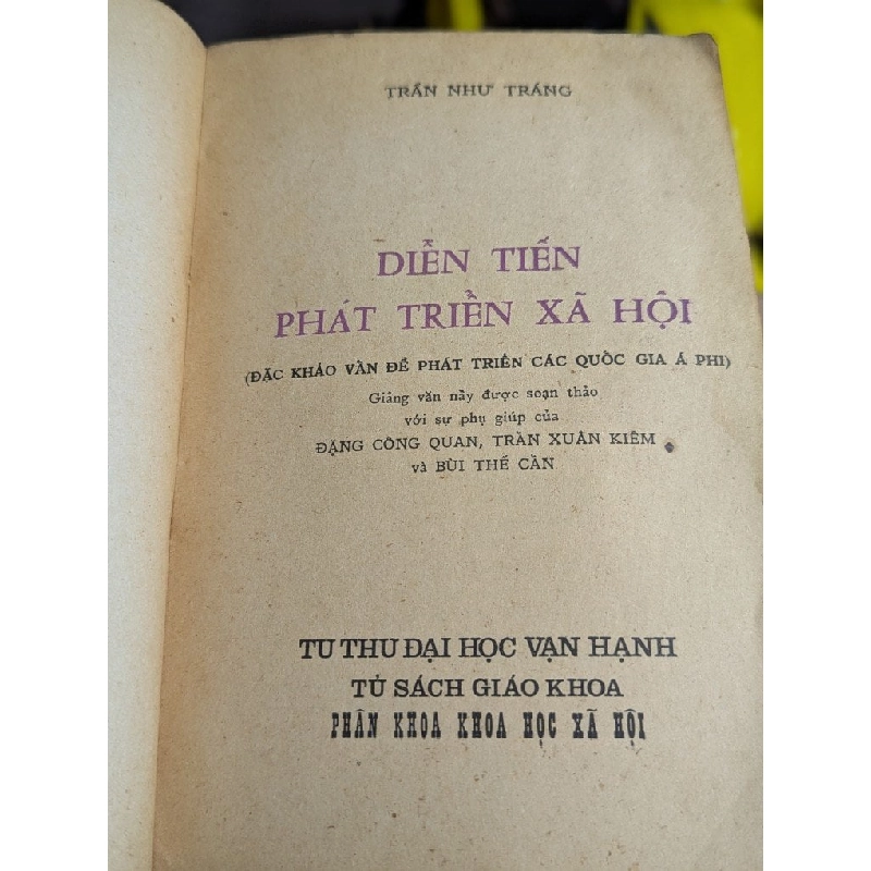 Diễn tiến phát triển xã hội - Trần Như Tráng 740220
