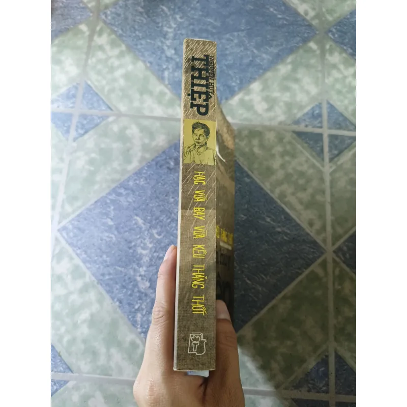 Hạc vừa bay vừa kêu thảng thốt - Nguyễn Huy Thiệp 776902