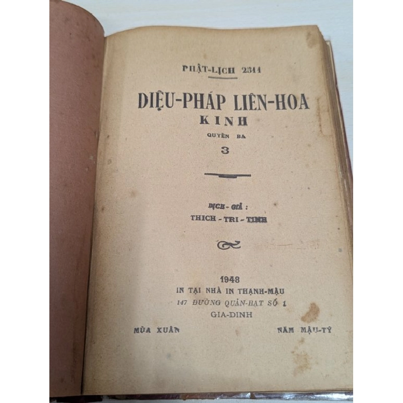 Diệu pháp liên hoa kinh -  ( trọn bộ 7 quyển + 1 quyển pháp hoa kinh cương yếu xuất bản 1948 đóng bìa xưa ) 545622