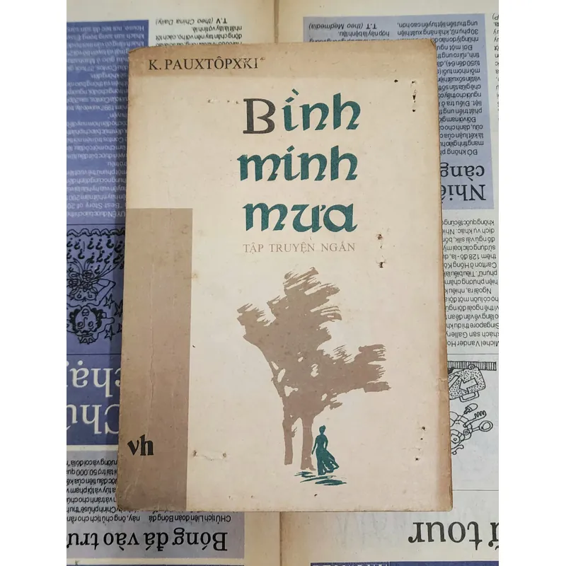 Tập truyện ngắn Bình Minh Mưa - Konstantin Georgiyevich Paustovsky 709259