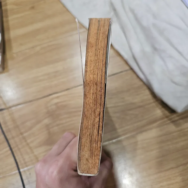 Dọn lại tim mình (ố vàng nặng)
20k 781343