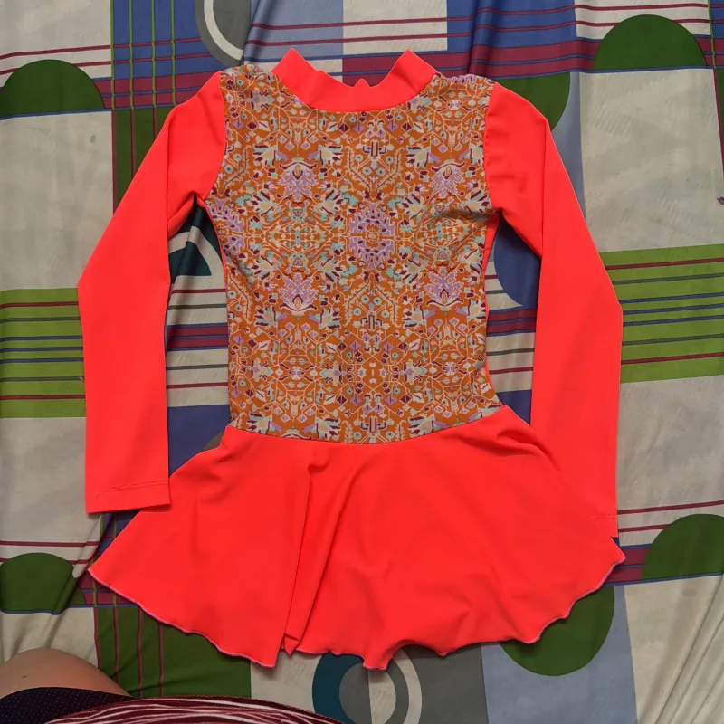 Áo bơi liền quần đã sử dụng  1023140