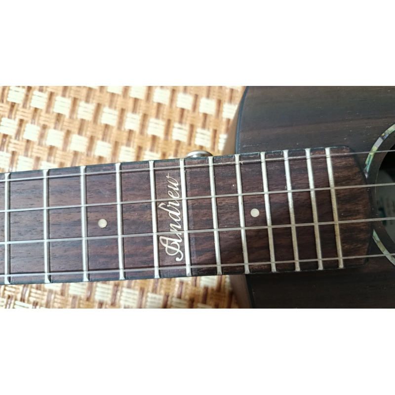 Ukulele Concert Andrew Cẩm Ấn M81G đầy đủ phụ kiện 546251