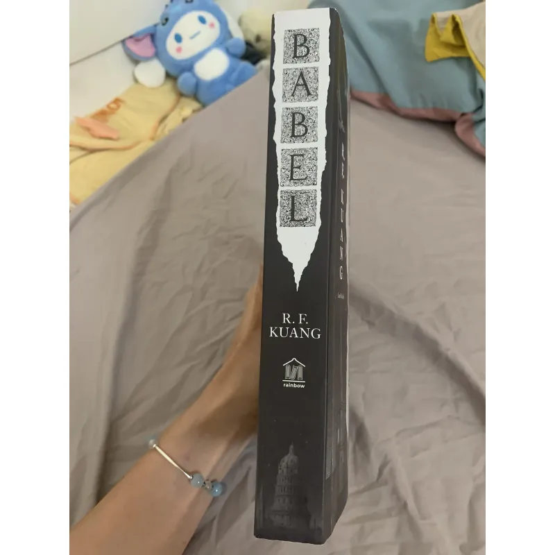 Babel của R F Kuang sách đọc  1 lần tình trạng khoảng 90% 937366