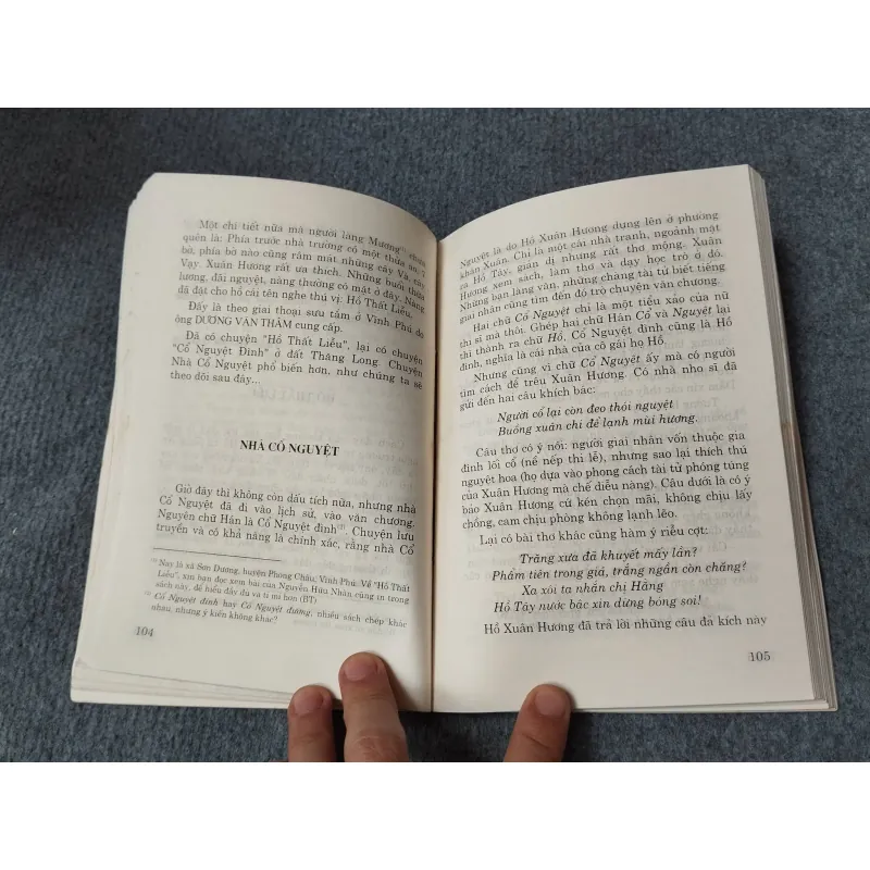 HỒ XUÂN HƯƠNG THƠ VÀ ĐỜI 729248