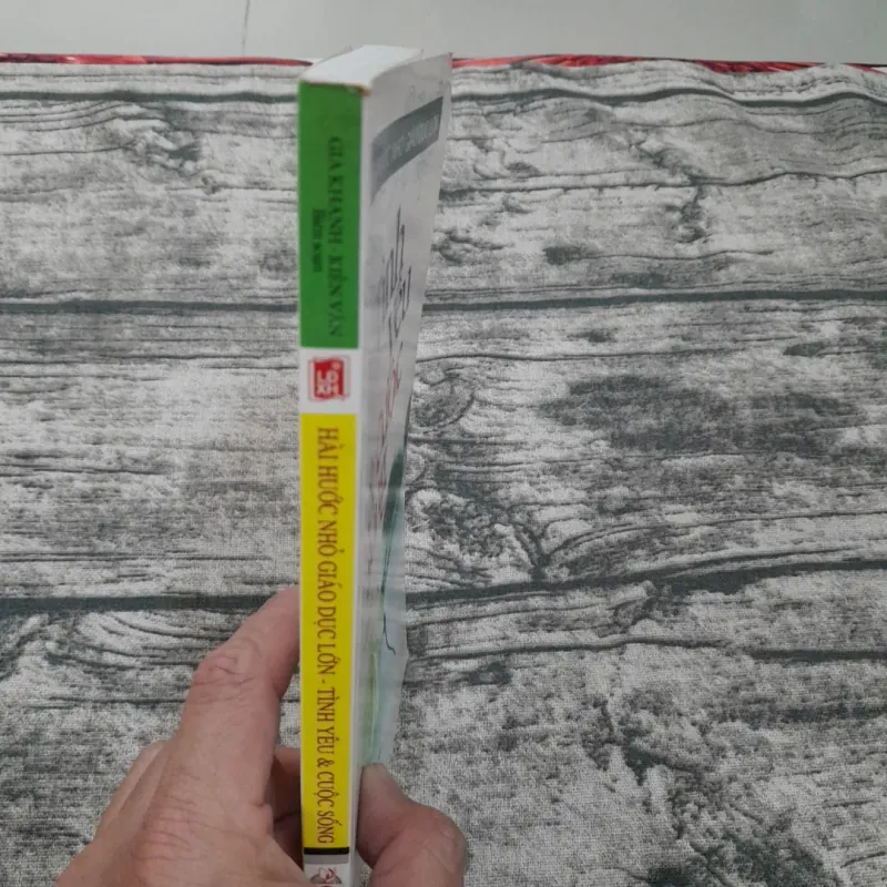 Hài hước nhỏ, Giáo dục lớn- Tình yêu & Cuộc sông. Biên soạn Gia Khanh... 783640